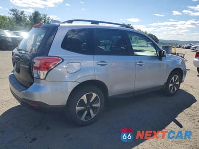 Trzecie zdjęcie samochodu z tyłu: 2017 SUBARU FORESTER 2.5I PREMIUM VIN:JF2SJAEC5HH567821 - miniatura