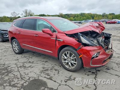 Czwarte zdjęcie samochodu z boku: 2023 BUICK ENCLAVE PREMIUM VIN:5GAEVBKW1PJ177120 - miniatura