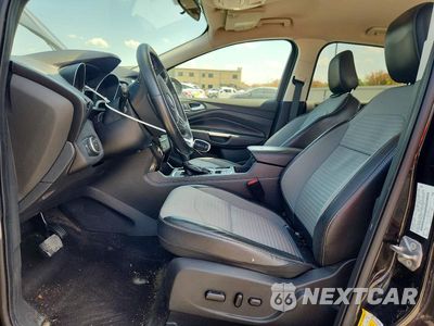 Zdjęcie 7 z 13 samochodu: 2019 FORD ESCAPE SE VIN:1FMCU0GD4KUB64031 - miniatura