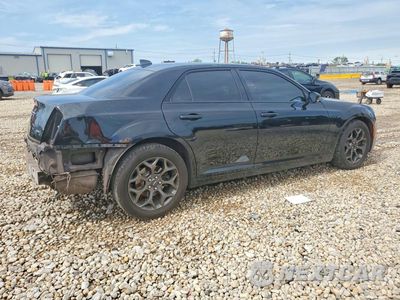 Trzecie zdjęcie samochodu z tyłu: 2016 CHRYSLER 300 S VIN:2C3CCAGG2GH283041 - miniatura