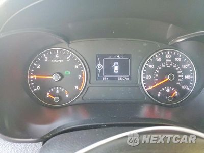 Zdjęcie 9 z 12 samochodu: 2018 KIA OPTIMA LX VIN:5XXGT4L36JG239667 - miniatura