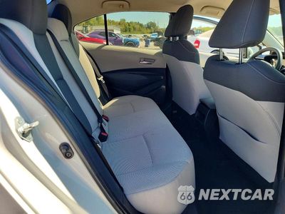 Zdjęcie 10 z 12 samochodu: 2021 TOYOTA COROLLA LE VIN:JTDEPMAE9MJ161546 - miniatura