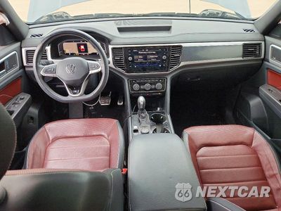 Zdjęcie 8 z 13 samochodu: 2022 VOLKSWAGEN ATLAS CROSS SPORT SEL PREMIUM R-LINE VIN:1V2FE2CA2NC210700 - miniatura