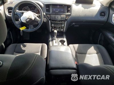 Zdjęcie 8 z 13 samochodu: 2019 NISSAN PATHFINDER S VIN:5N1DR2MN9KC628483 - miniatura