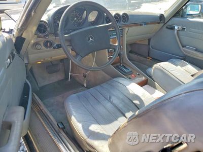 Zdjęcie 8 z 12 samochodu: 1982 MERCEDES-BENZ 380 SL VIN:WDBBA45AXCB017555 - miniatura