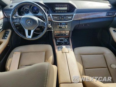 Zdjęcie 8 z 12 samochodu: 2013 MERCEDES-BENZ E 350 VIN:WDDHF5KB9DA709657 - miniatura