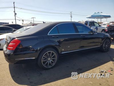 Trzecie zdjęcie samochodu z tyłu: 2012 MERCEDES-BENZ S 550 4MATIC VIN:WDDNG9EBXCA457676 - miniatura