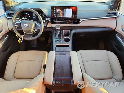Zdjęcie 8 z 14 samochodu: 2023 TOYOTA SIENNA XLE VIN:5TDJRKEC7PS155483 - miniatura