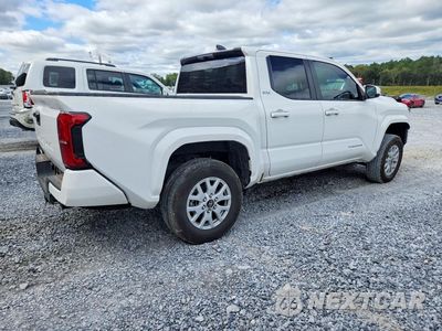 Trzecie zdjęcie samochodu z tyłu: 2025 TOYOTA TACOMA SR5 VIN:3TYKB5FN7ST023024 - miniatura