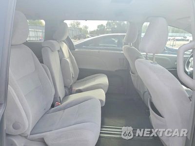 Zdjęcie 11 z 13 samochodu: 2015 TOYOTA SIENNA LE VIN:5TDKK3DC9FS652081 - miniatura