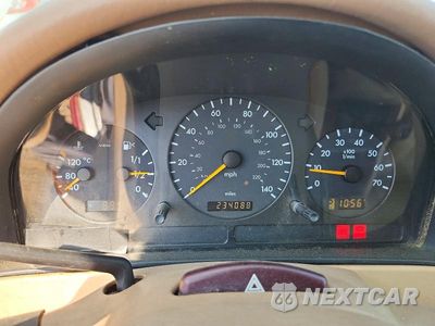 Zdjęcie 9 z 12 samochodu: 2000 MERCEDES-BENZ ML 320 VIN:4JGAB54E4YA147425 - miniatura