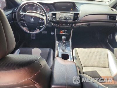 Zdjęcie 8 z 12 samochodu: 2016 HONDA ACCORD SPORT VIN:1HGCR2F56GA239172 - miniatura