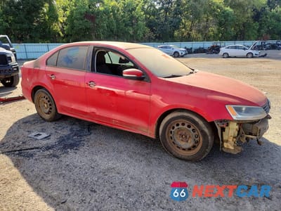 Czwarte zdjęcie samochodu z boku: 2012 VOLKSWAGEN JETTA SE VIN:3VWDP7AJ9CM112159 - miniatura