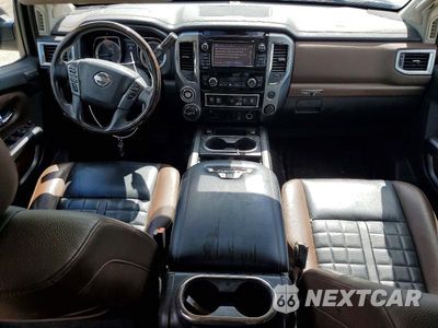 Zdjęcie 8 z 12 samochodu: 2018 NISSAN TITAN PLATINUM RESERVE VIN:1N6AA1E51JN506174 - miniatura