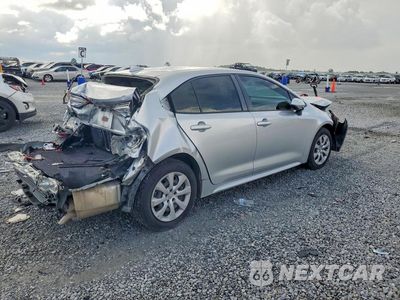 Trzecie zdjęcie samochodu z tyłu: 2024 TOYOTA COROLLA LE VIN:JTDEPMAE0N3014067 - miniatura