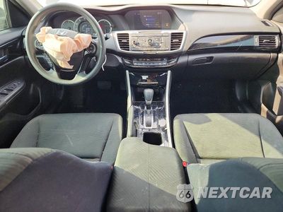 Zdjęcie 8 z 13 samochodu: 2017 HONDA ACCORD LX VIN:1HGCR2F3XHA190087 - miniatura