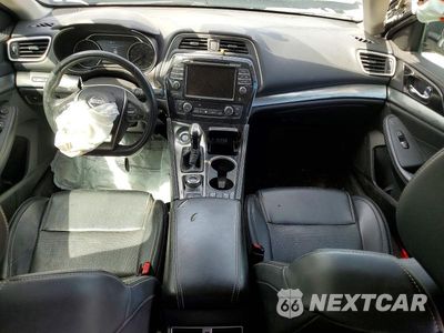 Zdjęcie 8 z 12 samochodu: 2019 NISSAN MAXIMA 3.5 SV VIN:1N4AA6AVXKC360382 - miniatura