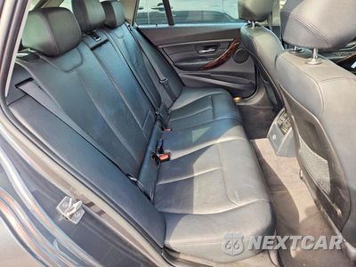Zdjęcie 10 z 12 samochodu: 2014 BMW 328 XI VIN:WBA3G7C55EKN37092 - miniatura