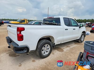 Trzecie zdjęcie samochodu z tyłu: 2025 CHEVROLET SILVERADO C1500 VIN:1GCRAAEKXSZ255631 - miniatura
