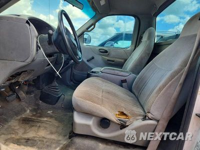 Zdjęcie 7 z 12 samochodu: 1999 FORD F250 VIN:1FTPF28L4XNC02554 - miniatura