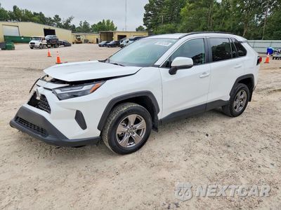 2024 TOYOTA RAV4 XLE 2T3W1RFV3RC301130 - główne zdjęcie licytacji z USA - miniatura