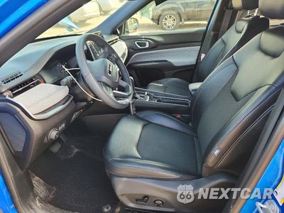 Zdjęcie 7 z 14 samochodu: 2024 JEEP COMPASS LATITUDE VIN:3C4NJDBN5RT591364 - miniatura