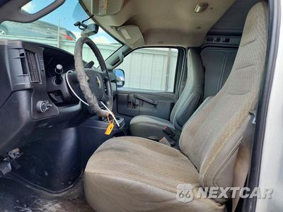 Zdjęcie 7 z 13 samochodu: 2019 CHEVROLET EXPRESS G2500 DELIVERY VAN VIN:1GCWGAFPXK1333254 - miniatura