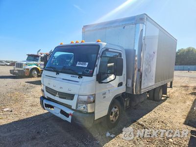 2017 MITSUBISHI FE JL6AMG1A9HK004225 - główne zdjęcie licytacji z USA - miniatura
