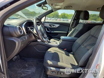 Zdjęcie 7 z 12 samochodu: 2019 CHEVROLET BLAZER 2LT VIN:3GNKBGRS0KS623847 - miniatura