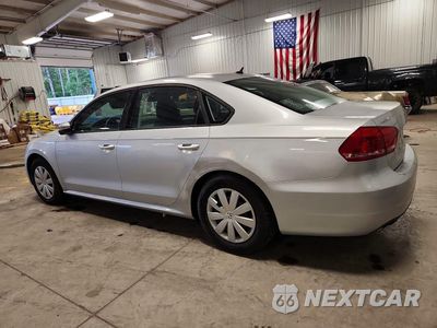 Drugie zdjęcie samochodu z przodu: 2012 VOLKSWAGEN PASSAT S VIN:1VWAP7A36CC074718 - miniatura