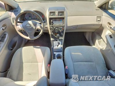 Zdjęcie 8 z 13 samochodu: 2010 TOYOTA COROLLA LE VIN:1NXBU4EE6AZ338758 - miniatura