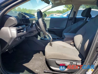 Zdjęcie 7 z 12 samochodu: 2025 KIA K4 LXS VIN:3KPFT4DE5SE185204 - miniatura