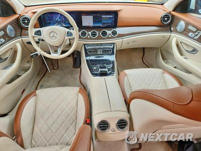 Zdjęcie 8 z 12 samochodu: 2017 MERCEDES-BENZ E 300 4MATIC VIN:WDDZF4KB9HA256192 - miniatura