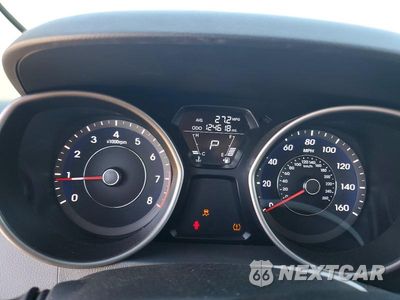 Zdjęcie 9 z 12 samochodu: 2013 HYUNDAI ELANTRA GLS VIN:5NPDH4AE4DH360361 - miniatura