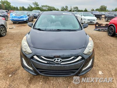 Piąte zdjęcie samochodu w środku: 2013 HYUNDAI ELANTRA GT BASE VIN:KMHD35LE3DU103968 - miniatura