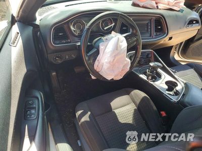 Zdjęcie 8 z 13 samochodu: 2015 DODGE CHALLENGER SXT VIN:2C3CDZAG8FH709852 - miniatura