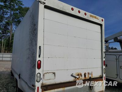 Zdjęcie 6 z 13 samochodu: 2007 FORD E350 DELIVERY TRUCK VIN:1FDWE35L57DA78689 - miniatura