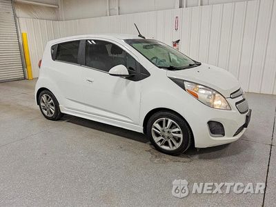 Czwarte zdjęcie samochodu z boku: 2014 CHEVROLET SPARK EV 1LT VIN:KL8CK6S06EC444165 - miniatura