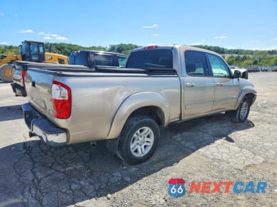 Trzecie zdjęcie samochodu z tyłu: 2006 TOYOTA TUNDRA DOUBLE CAB SR5 VIN:5TBET34146S501831 - miniatura