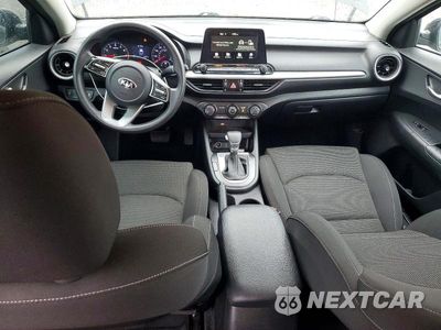Zdjęcie 8 z 12 samochodu: 2020 KIA FORTE LXS VIN:3KPF24AD7LE183146 - miniatura