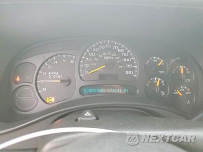 Zdjęcie 9 z 13 samochodu: 2005 GMC YUKON VIN:1GKEK13T15J153147 - miniatura