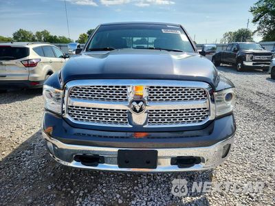Piąte zdjęcie samochodu w środku: 2017 RAM 1500 LARAMIE VIN:1C6RR7VM8HS541614 - miniatura