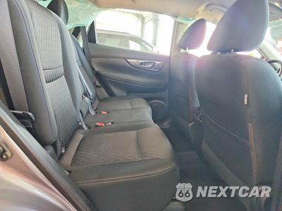 Zdjęcie 11 z 13 samochodu: 2018 NISSAN ROGUE S VIN:KNMAT2MV7JP535946 - miniatura