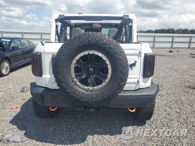 Zdjęcie 6 z 12 samochodu: 2022 FORD BRONCO BASE VIN:1FMDE5CP8NLA95630 - miniatura