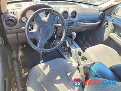 Zdjęcie 8 z 13 samochodu: 2004 JEEP LIBERTY SPORT VIN:1J4GL48K44W315710 - miniatura
