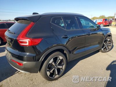 Trzecie zdjęcie samochodu z tyłu: 2022 VOLVO XC40 T5 MOMENTUM VIN:YV4162UK4L2280067 - miniatura