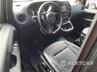 Zdjęcie 8 z 12 samochodu: 2018 MERCEDES-BENZ METRIS VIN:WD4PG2EE0J3368341 - miniatura