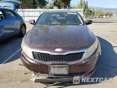 Piąte zdjęcie samochodu w środku: 2013 KIA OPTIMA LX VIN:5XXGM4A7XDG230218 - miniatura