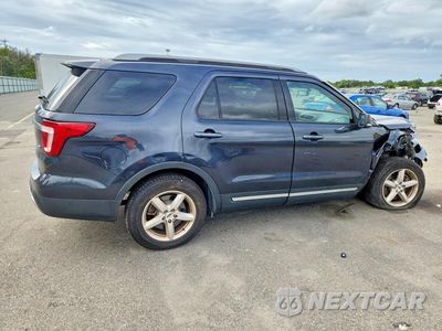 Trzecie zdjęcie samochodu z tyłu: 2017 FORD EXPLORER XLT VIN:1FM5K8D80HGE31600 - miniatura