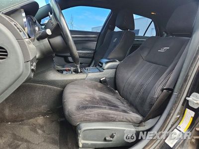 Zdjęcie 7 z 12 samochodu: 2012 CHRYSLER 300 S VIN:2C3CCABG1CH142334 - miniatura